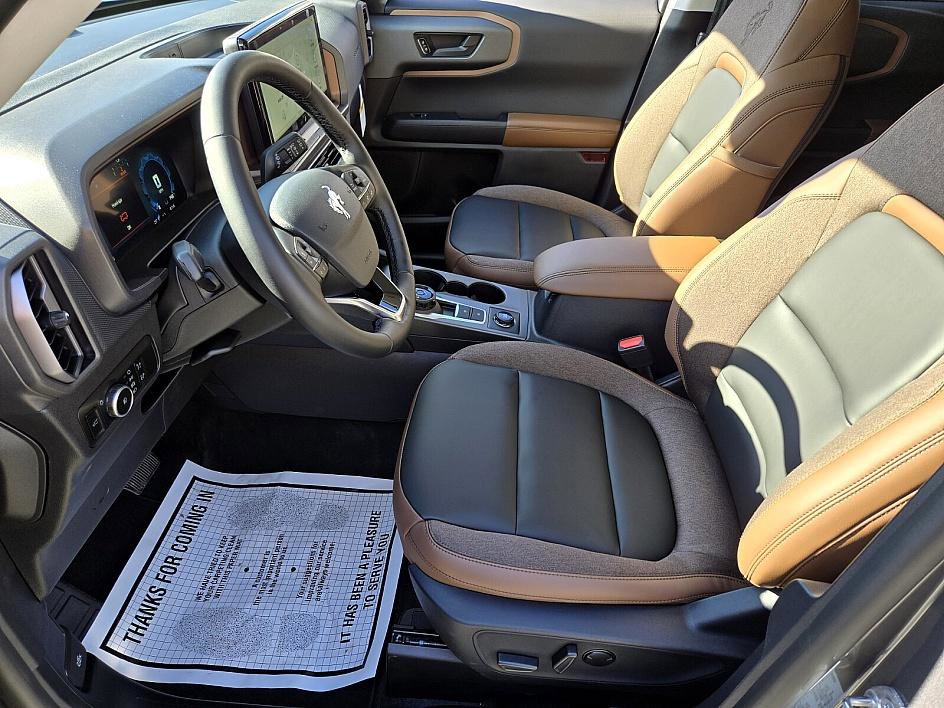 New 2025 Ford Bronco Sport Outer Banks image 9