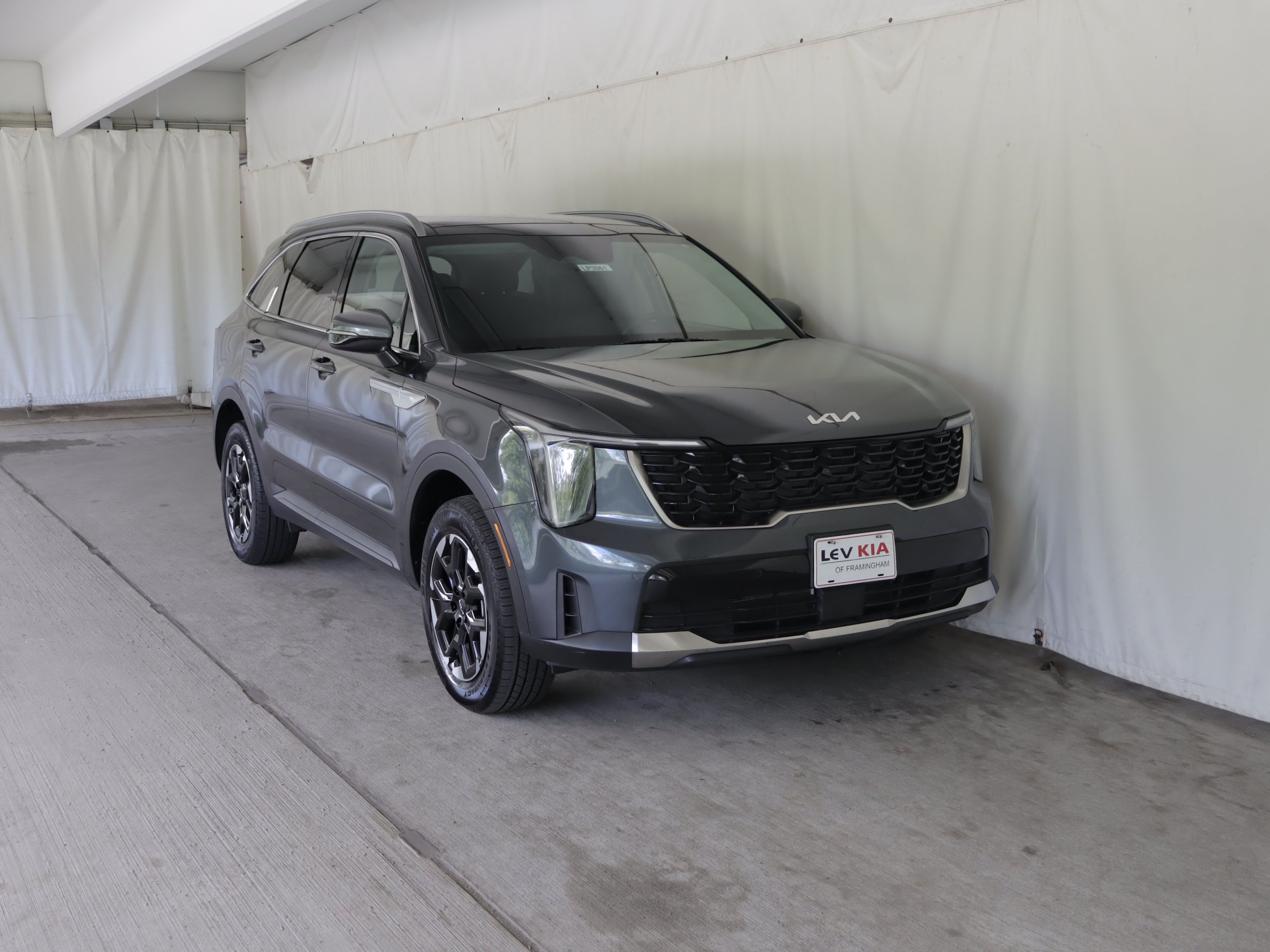 Used 2024 Kia Sorento S w/ Panoramic Sunroof Package