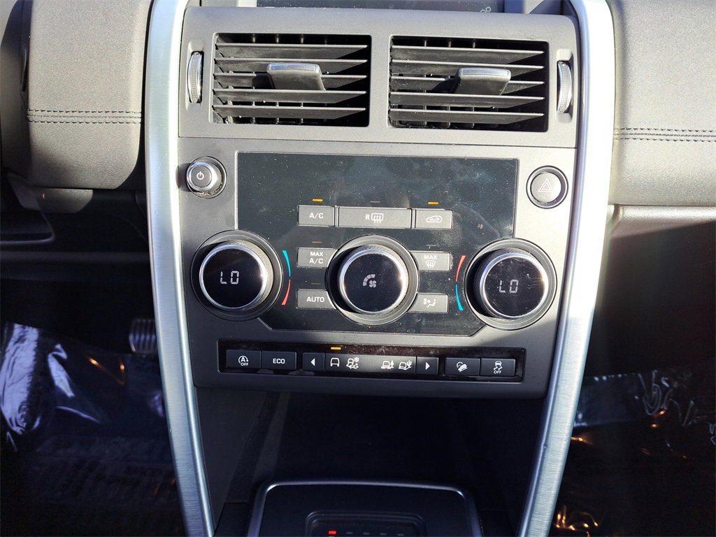 Used 2019 Land Rover Discovery Sport SE image 23