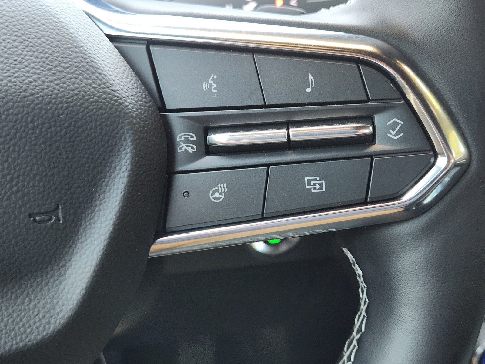 Used 2026 Chevrolet Traverse Z71 AWD/4WD image 24