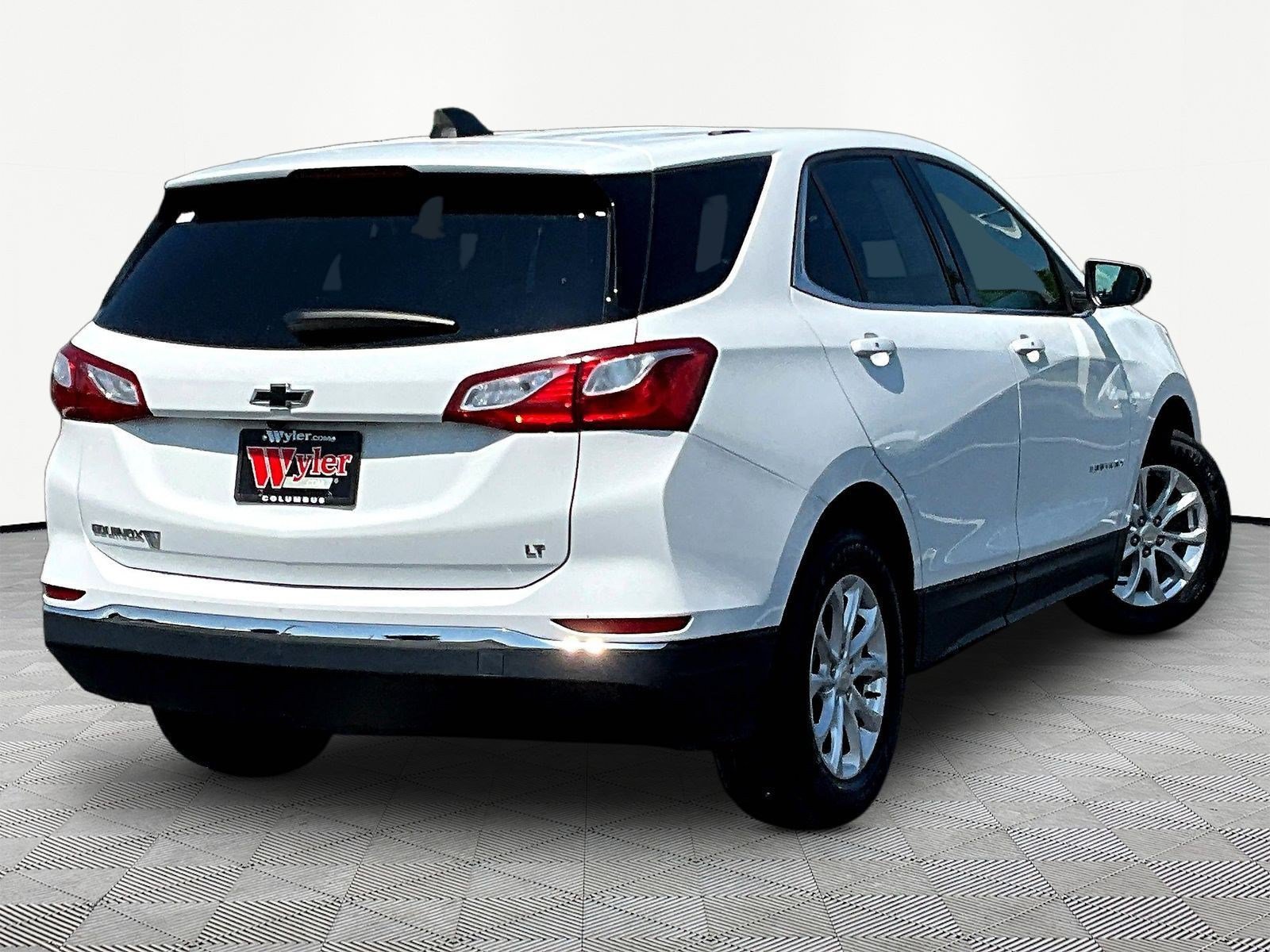 Used 2019 Chevrolet Equinox LT FWD image 6
