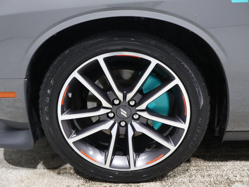 Used 2023 Dodge Challenger R/T w/ Plus Package image 9