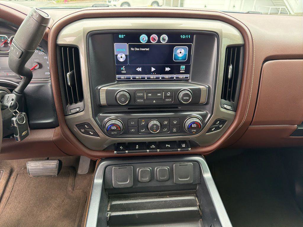 Used 2015 Chevrolet Silverado 1500 High Country AWD/4WD image 16