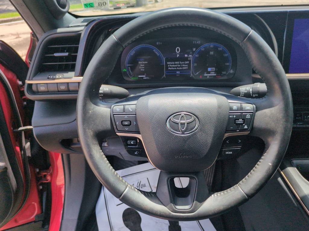 Used 2023 Toyota Crown AWD/4WD image 16