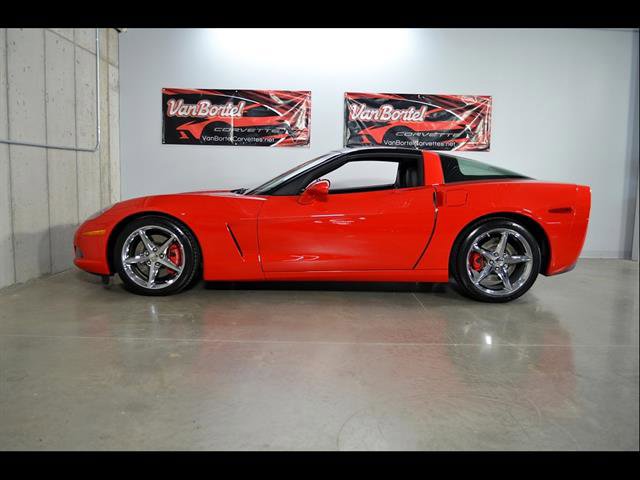 Used 2012 Chevrolet Corvette Coupe w/ 2LT Preferred Equipment Group RWD image 24