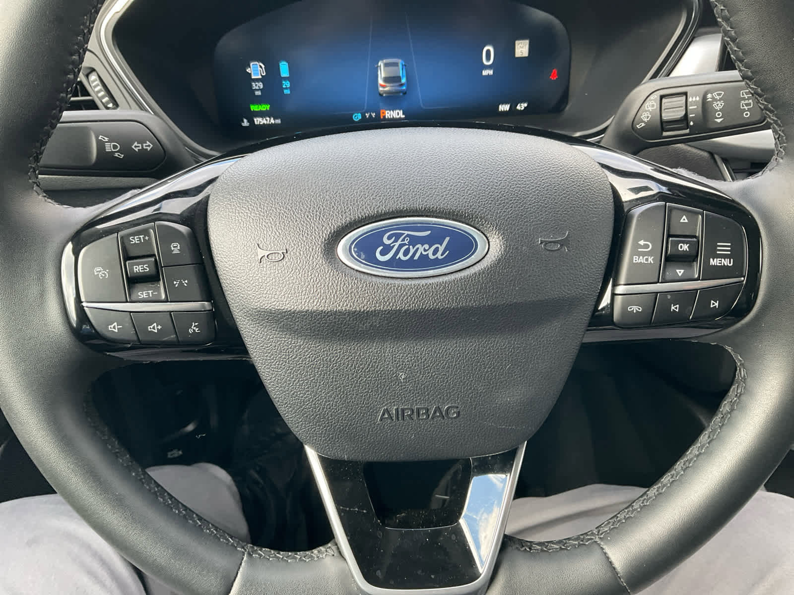 Used 2023 Ford Escape SE w/ PHEV Premium Package image 19