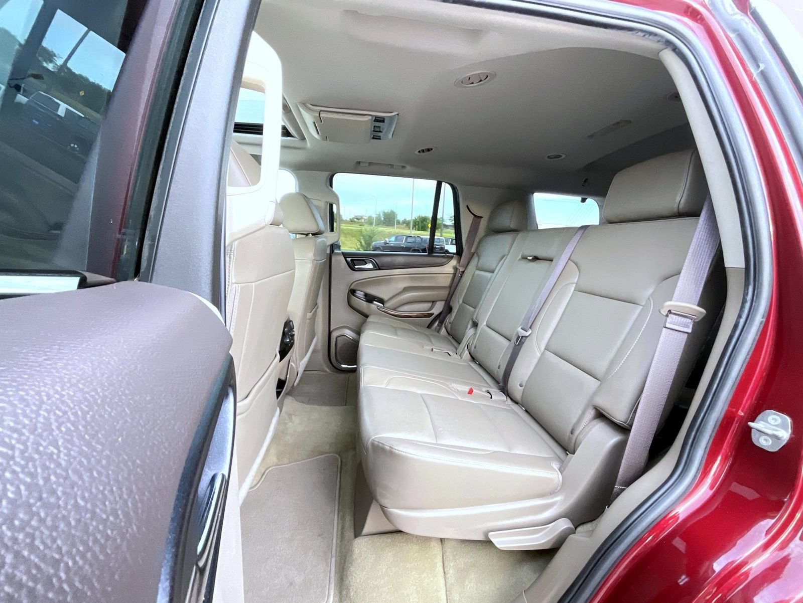 Used 2018 GMC Yukon SLT w/ Open Road Package AWD/4WD image 19
