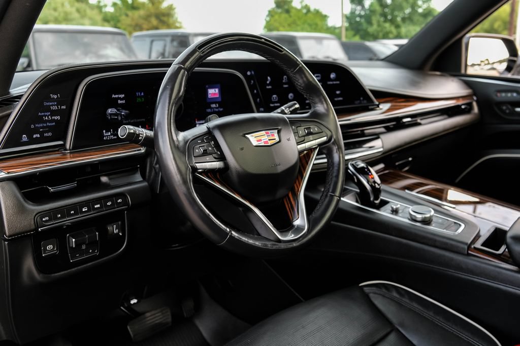 Used 2024 Cadillac Escalade Premium Luxury w/ Performance Package AWD/4WD image 13