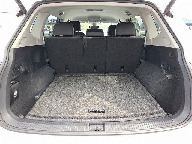Used 2022 Volkswagen Tiguan SE image 29