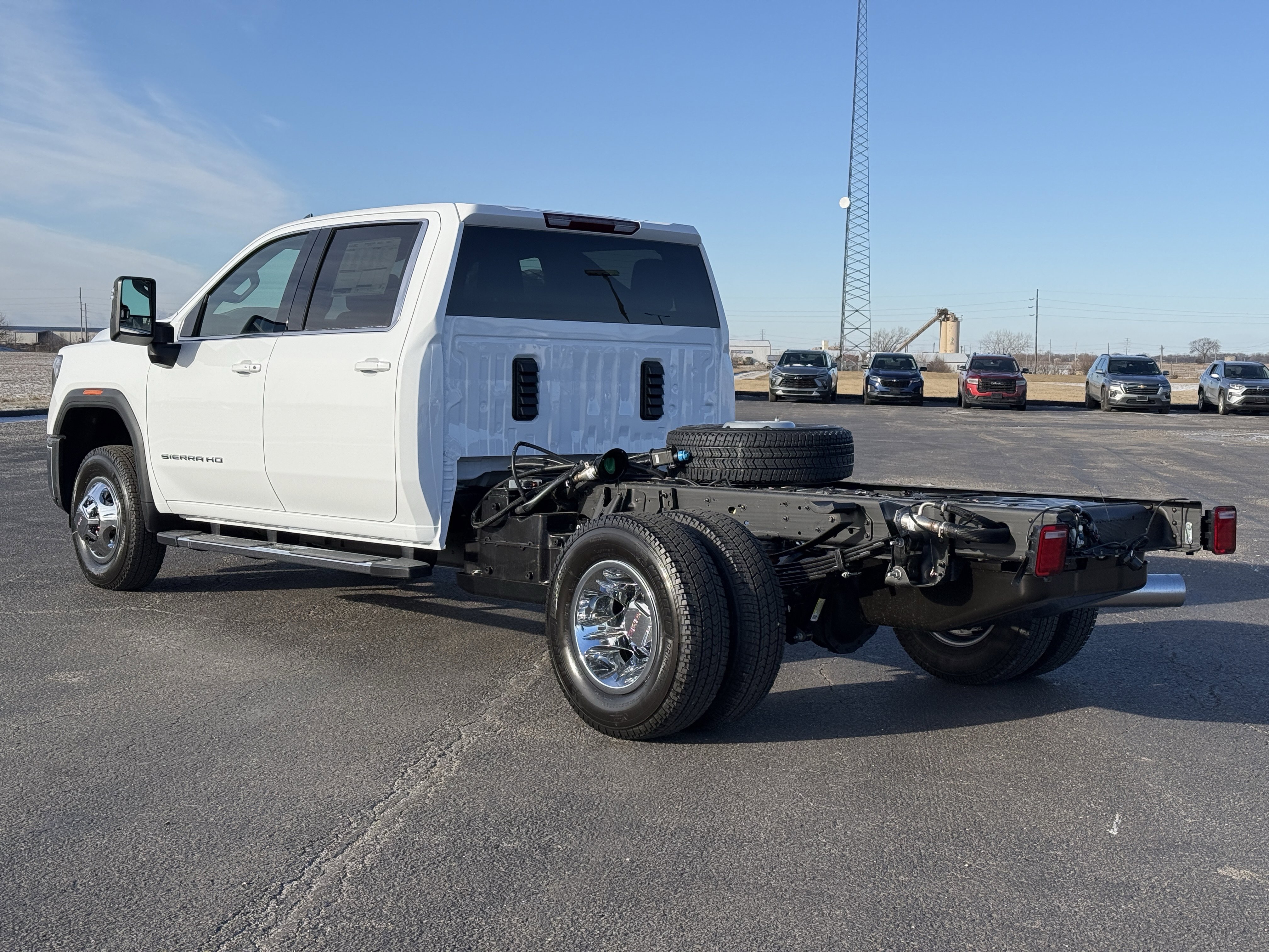 New 2026 GMC Sierra 3500 SLE image 6