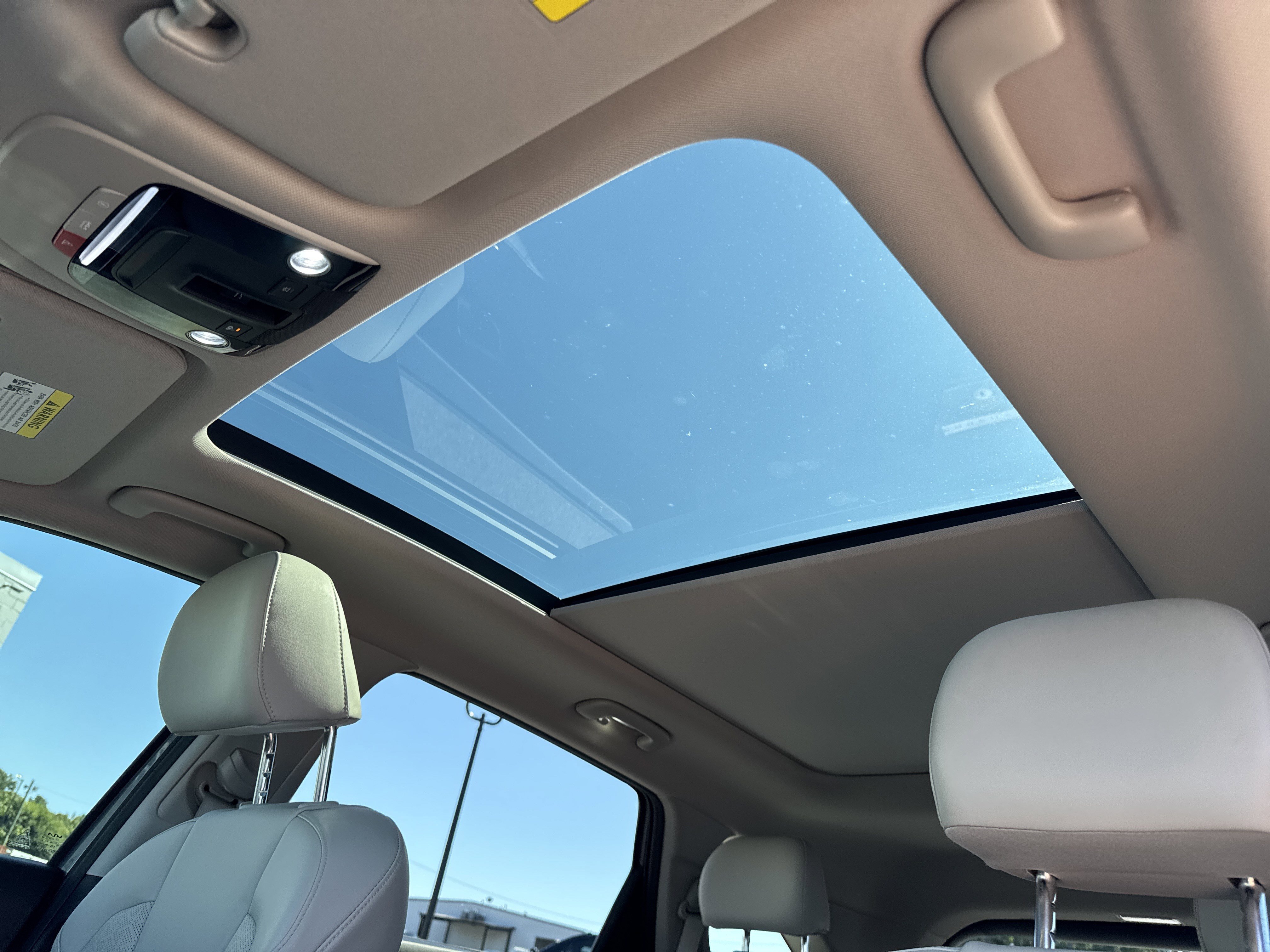 Used 2023 Kia Sorento SX image 38