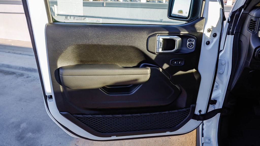 New 2026 Jeep Gladiator Willys image 24