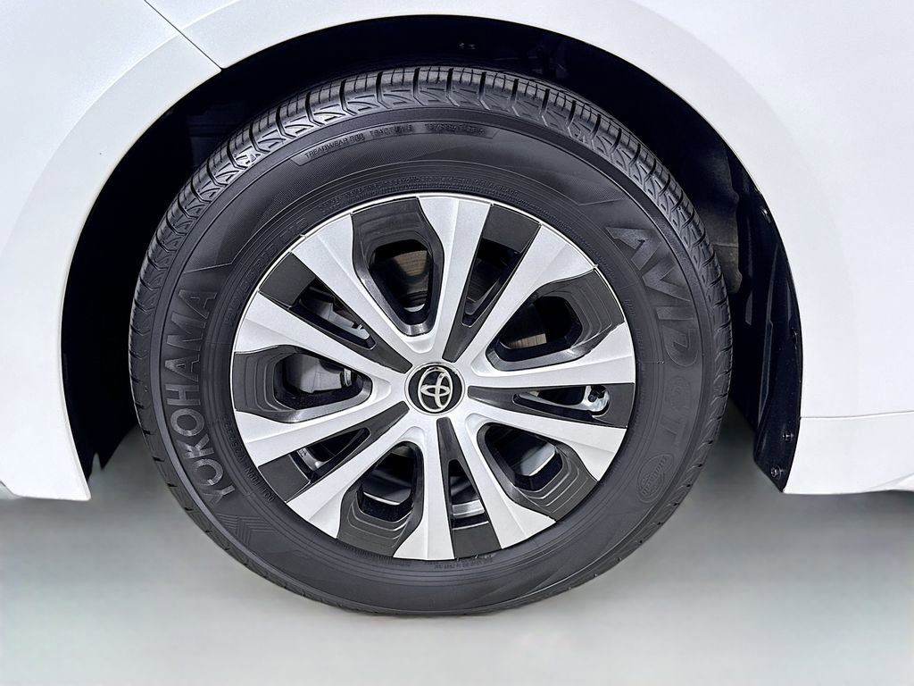 Certified 2022 Toyota Corolla LE w/ Premium Interior Package image 32