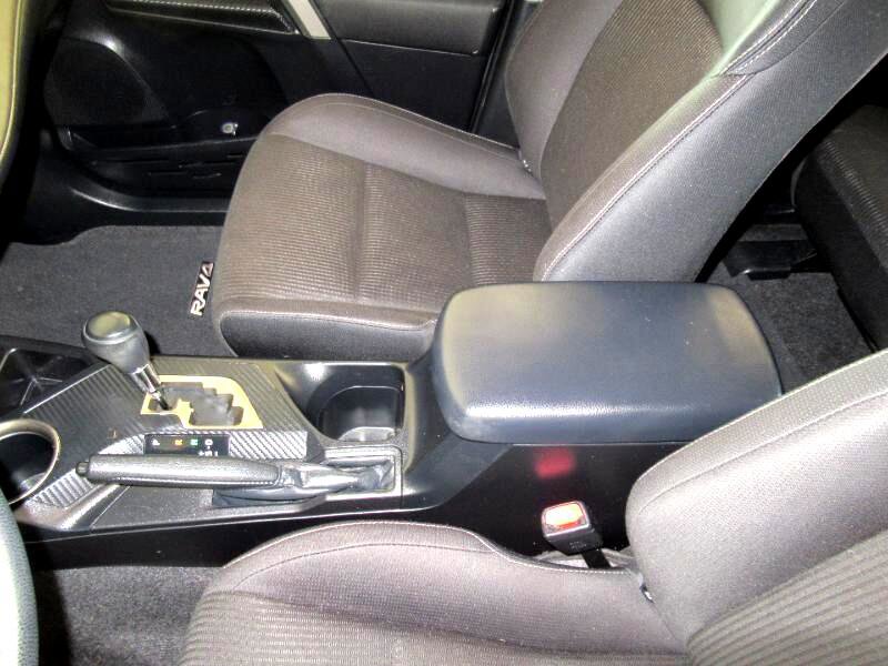 Used 2013 Toyota RAV4 XLE image 30