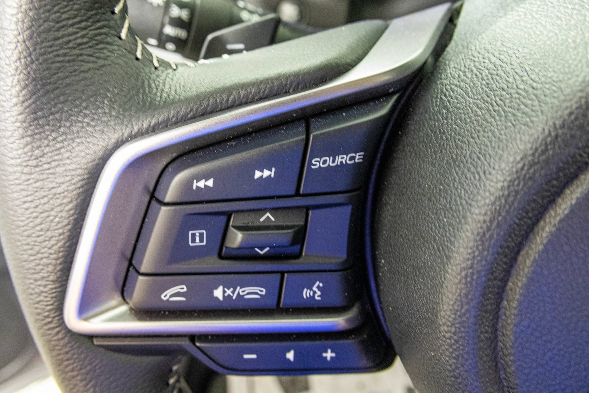 Used 2026 Subaru Ascent Limited AWD/4WD image 34