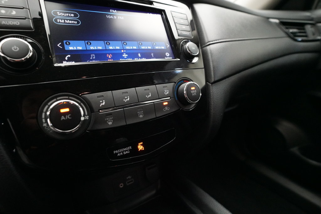 Used 2020 Nissan Rogue S AWD/4WD image 20