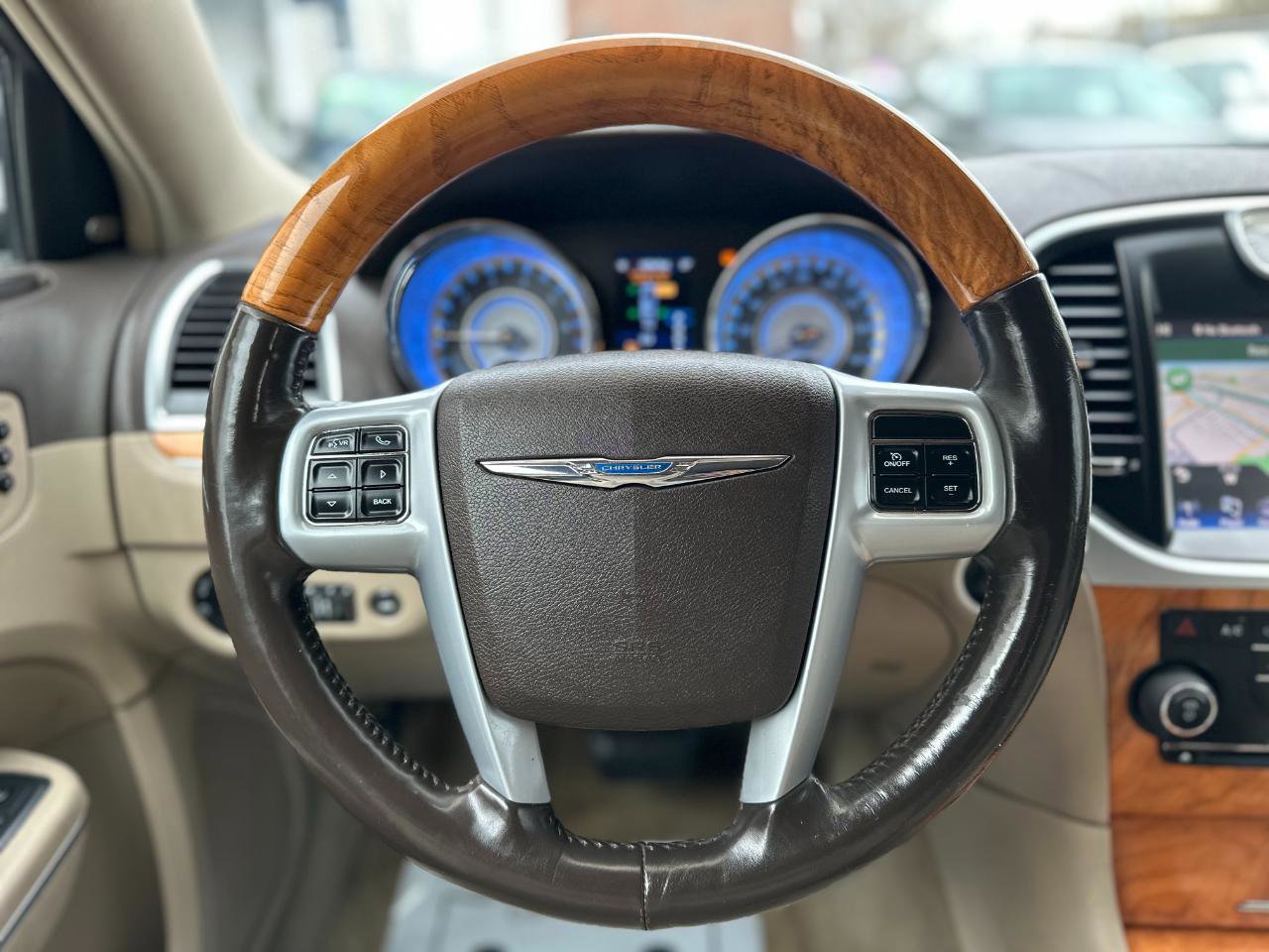 Used 2014 Chrysler 300 C image 53