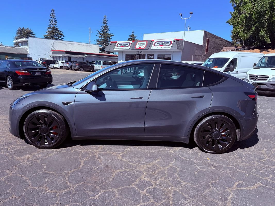 Used 2022 Tesla Model Y Performance AWD/4WD image 8
