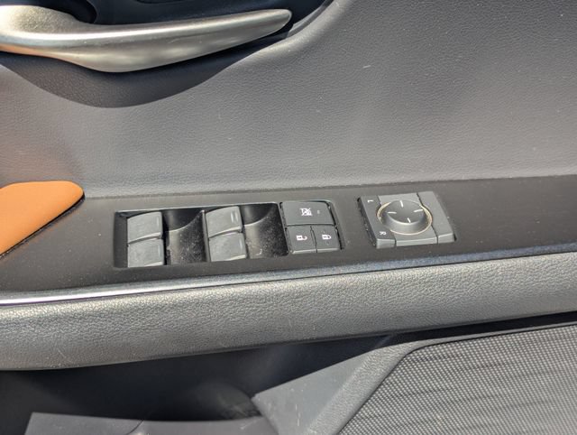 Used 2021 Lexus UX 200 w/ Premium Package FWD image 20
