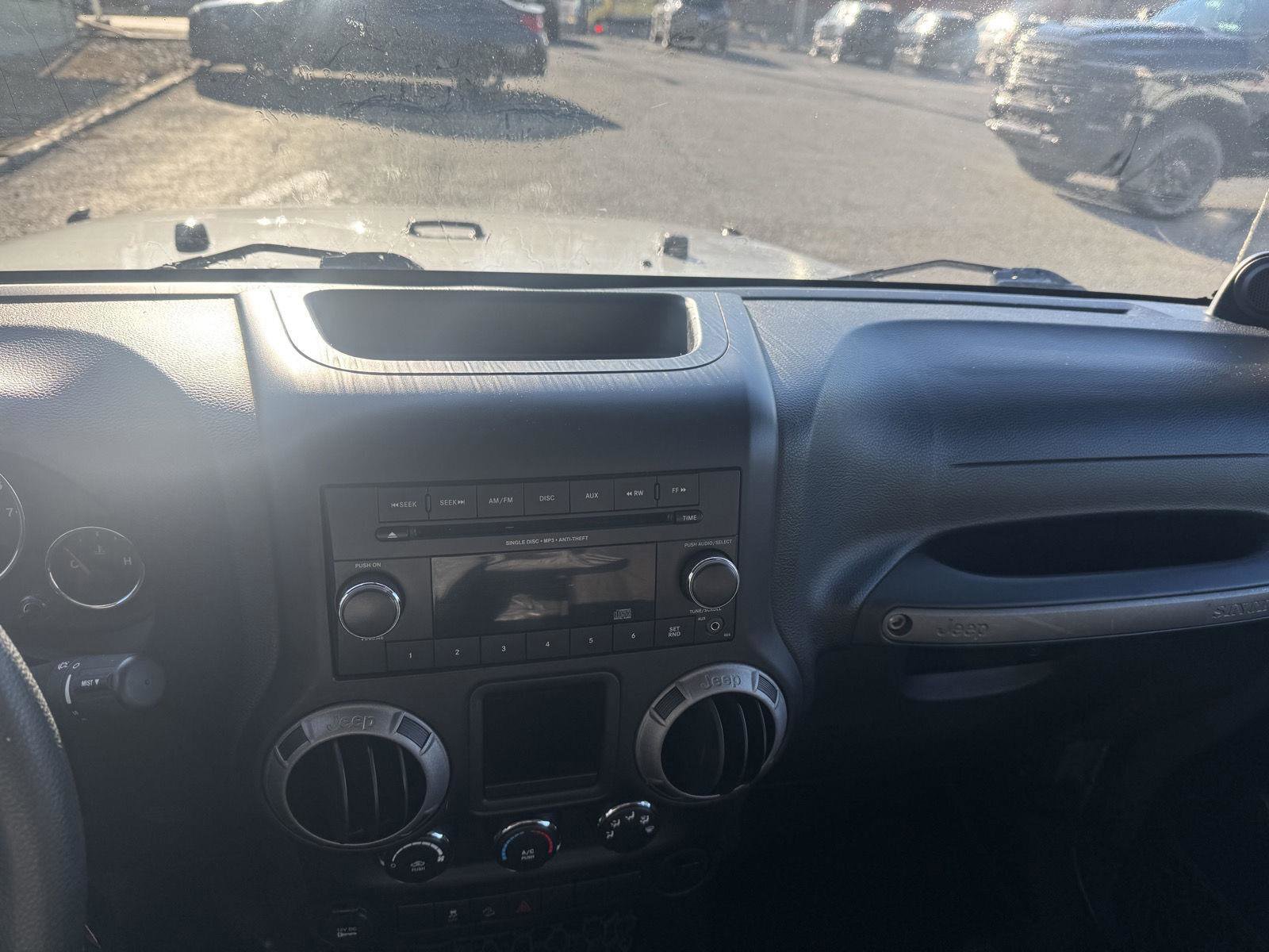 Used 2013 Jeep Wrangler Unlimited Sport image 10