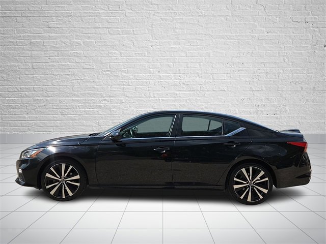 Used 2021 Nissan Altima 2.5 SR image 2