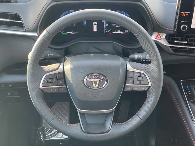 Certified 2025 Toyota Sienna XSE AWD/4WD image 16