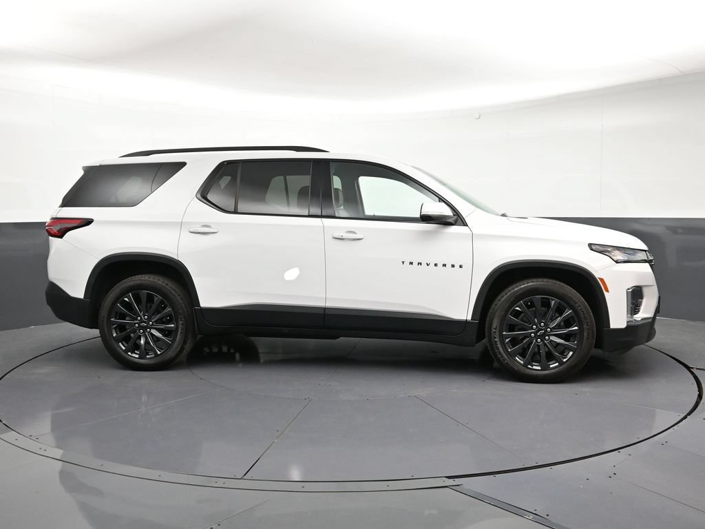 Certified 2023 Chevrolet Traverse RS w/ LPO, Floor Liner Package AWD/4WD image 6