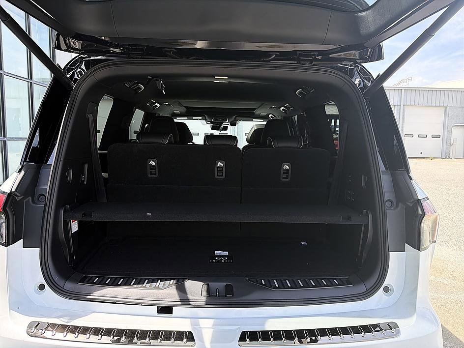 New 2026 INFINITI QX80 Autograph image 12