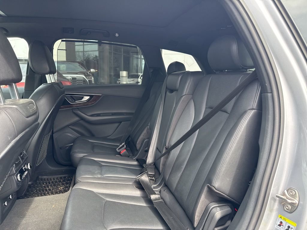 Used 2019 Audi Q7 3.0T Premium Plus w/ Premium Plus Package image 10
