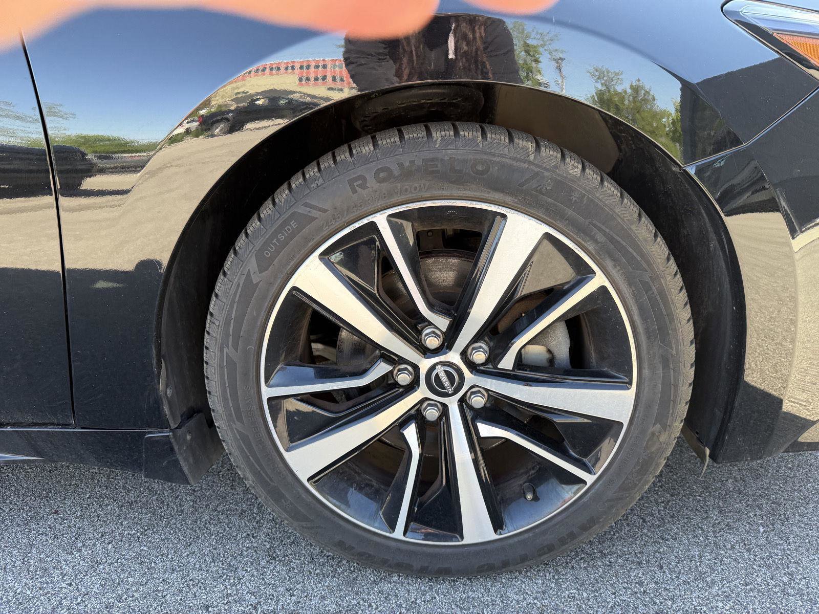 Used 2023 Nissan Maxima SL FWD image 12