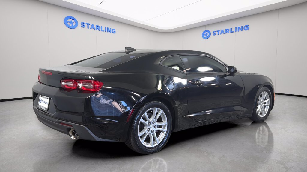 Used 2020 Chevrolet Camaro LS RWD image 9