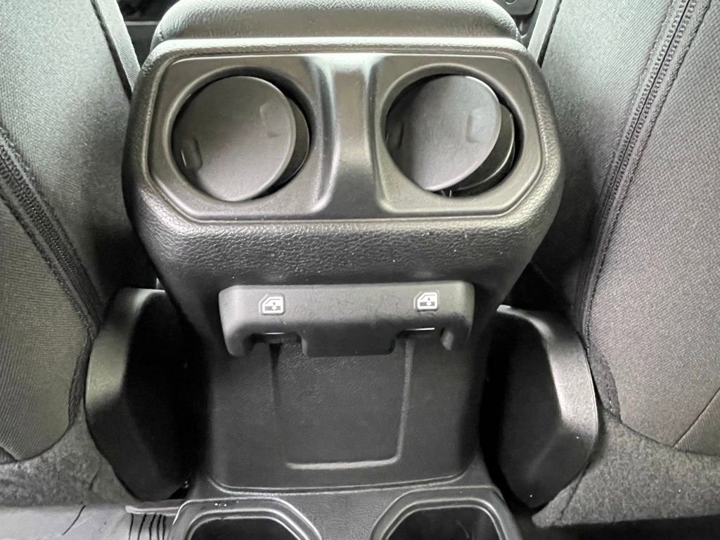 Used 2022 Jeep Gladiator Willys image 25