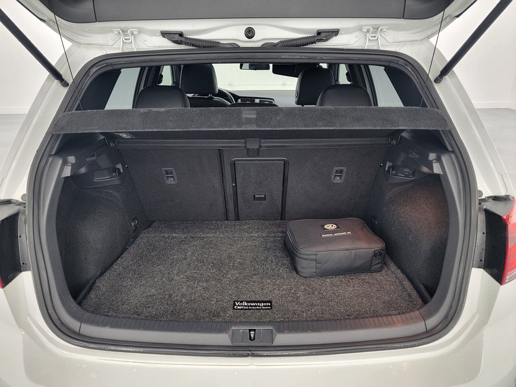 Used 2016 Volkswagen GTI SE FWD image 31