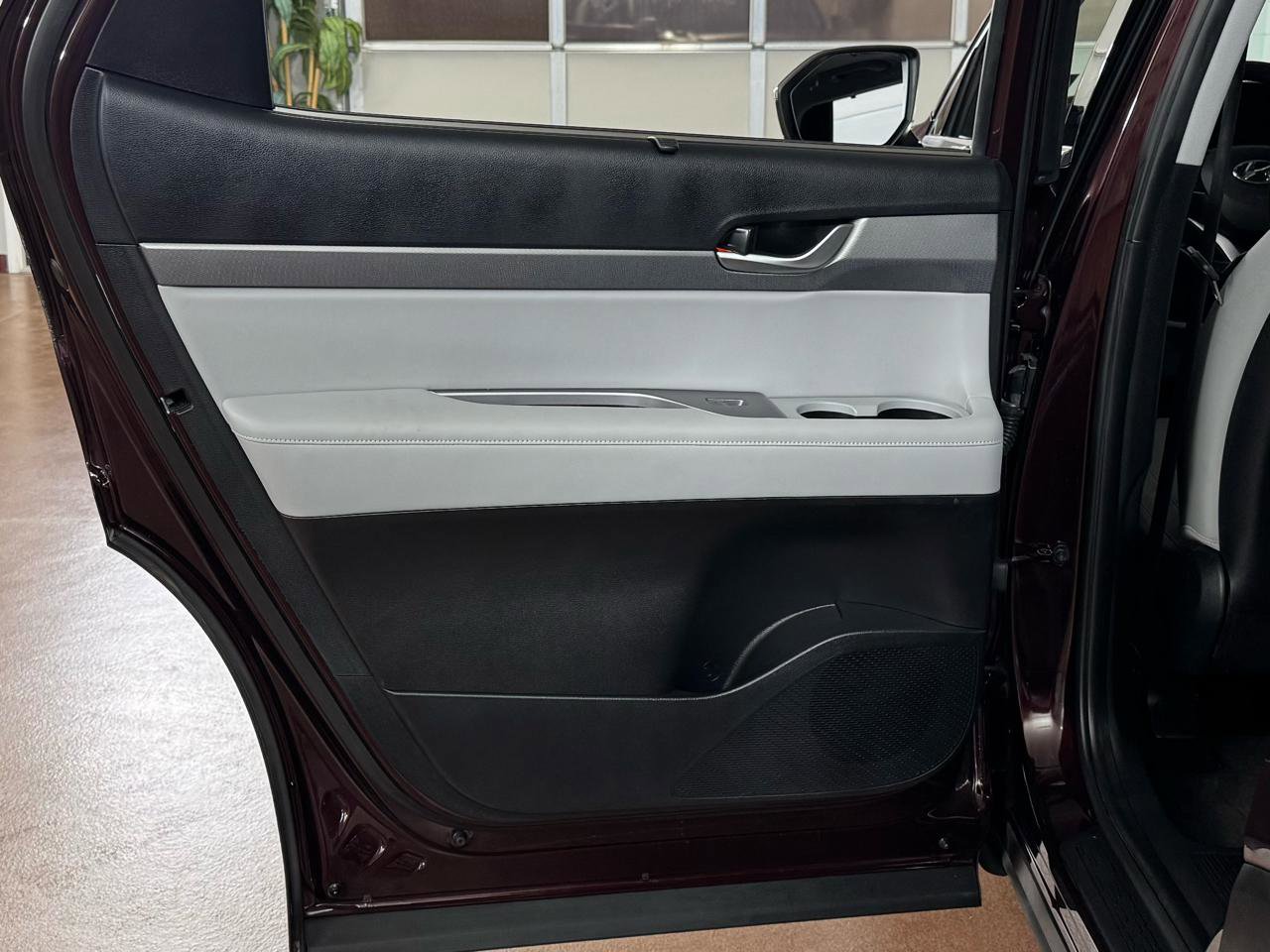 Used 2021 Hyundai Palisade SEL w/ Premium Package image 36