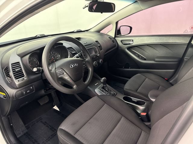 Used 2016 Kia Forte LX w/ LX Popular Plus Package FWD image 4