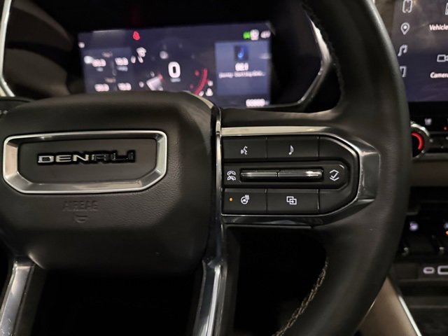 Used 2023 GMC Canyon Denali w/ Denali Black Edition image 17
