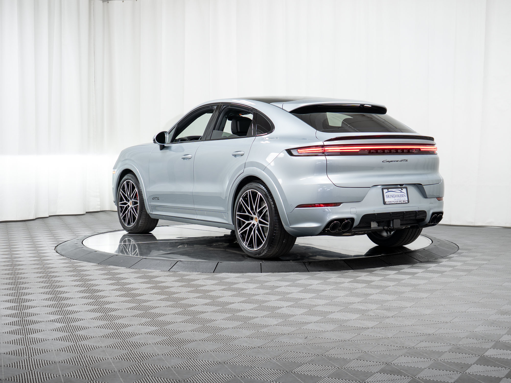 New 2026 Porsche Cayenne GTS AWD/4WD image 36