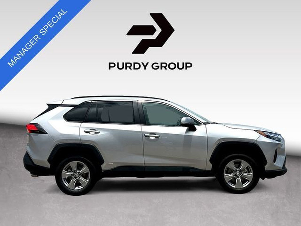Certified 2024 Toyota RAV4 LE AWD/4WD image 9