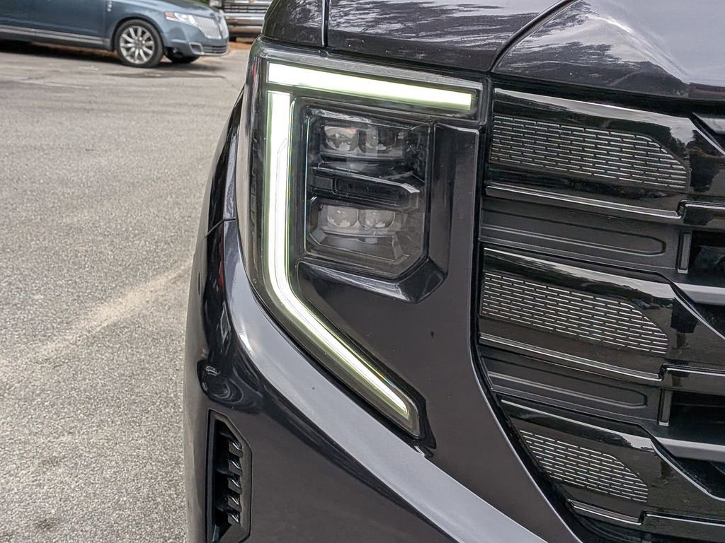 Used 2022 GMC Sierra 1500 Elevation w/ Elevation Premium Package image 10