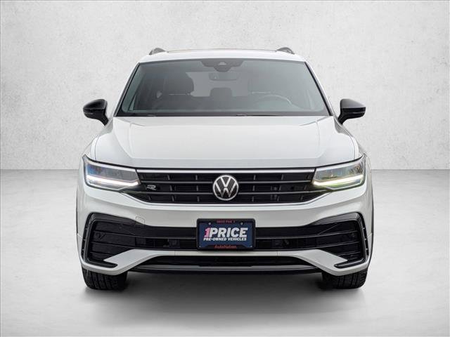 Used 2022 Volkswagen Tiguan SE R-Line image 2