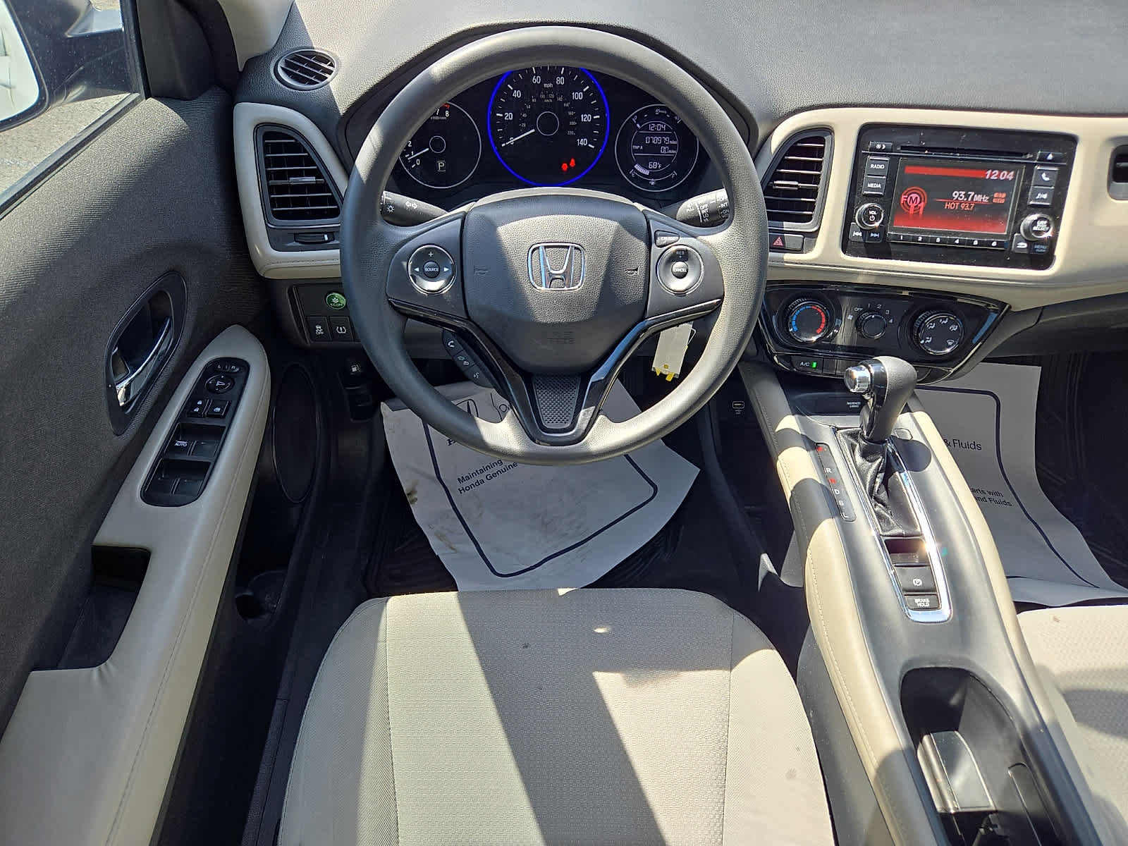 Certified 2022 Honda HR-V LX image 12