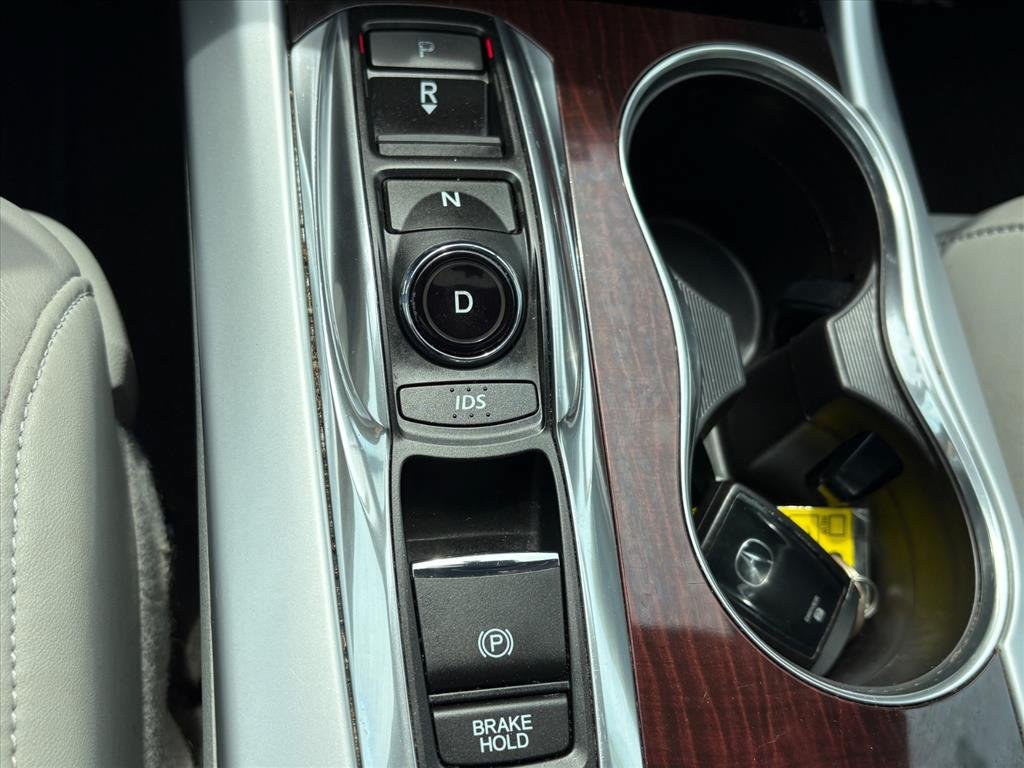 Used 2015 Acura TLX w/ Technology Package FWD image 22