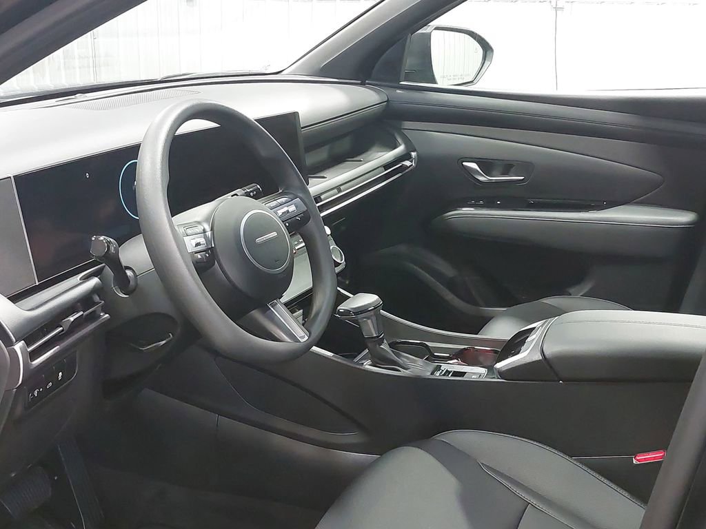 Certified 2025 Hyundai Santa Cruz SEL image 16