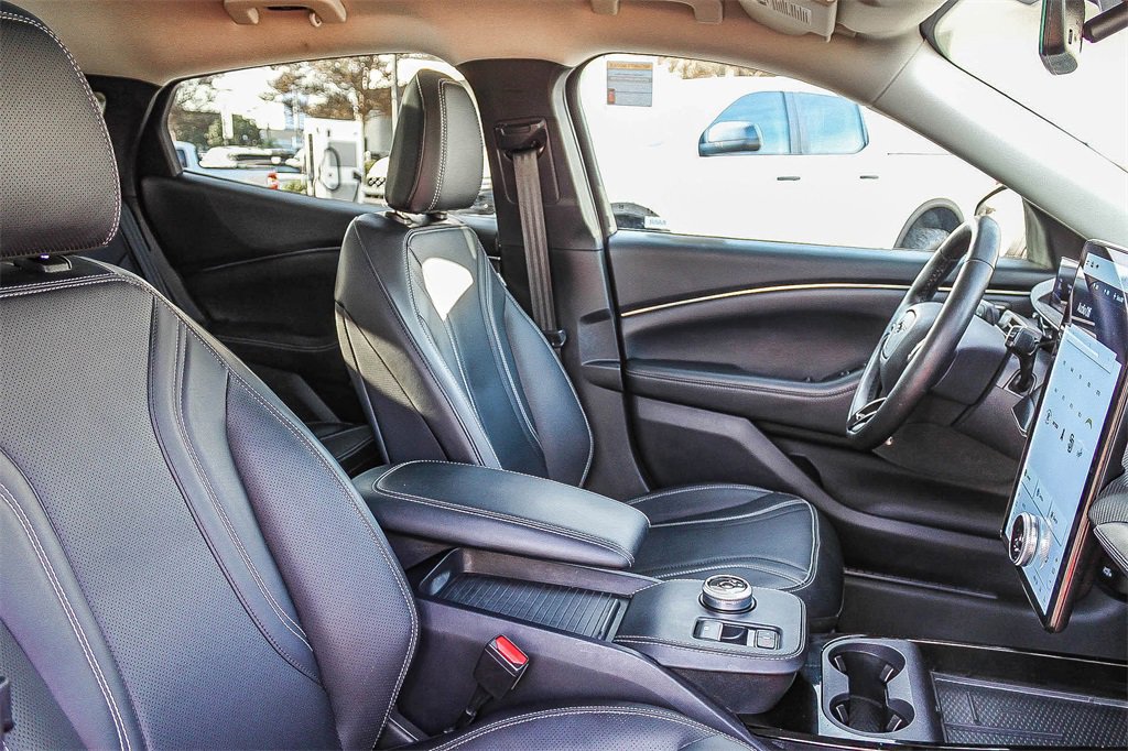Used 2021 Ford Mustang Mach-E Premium image 21