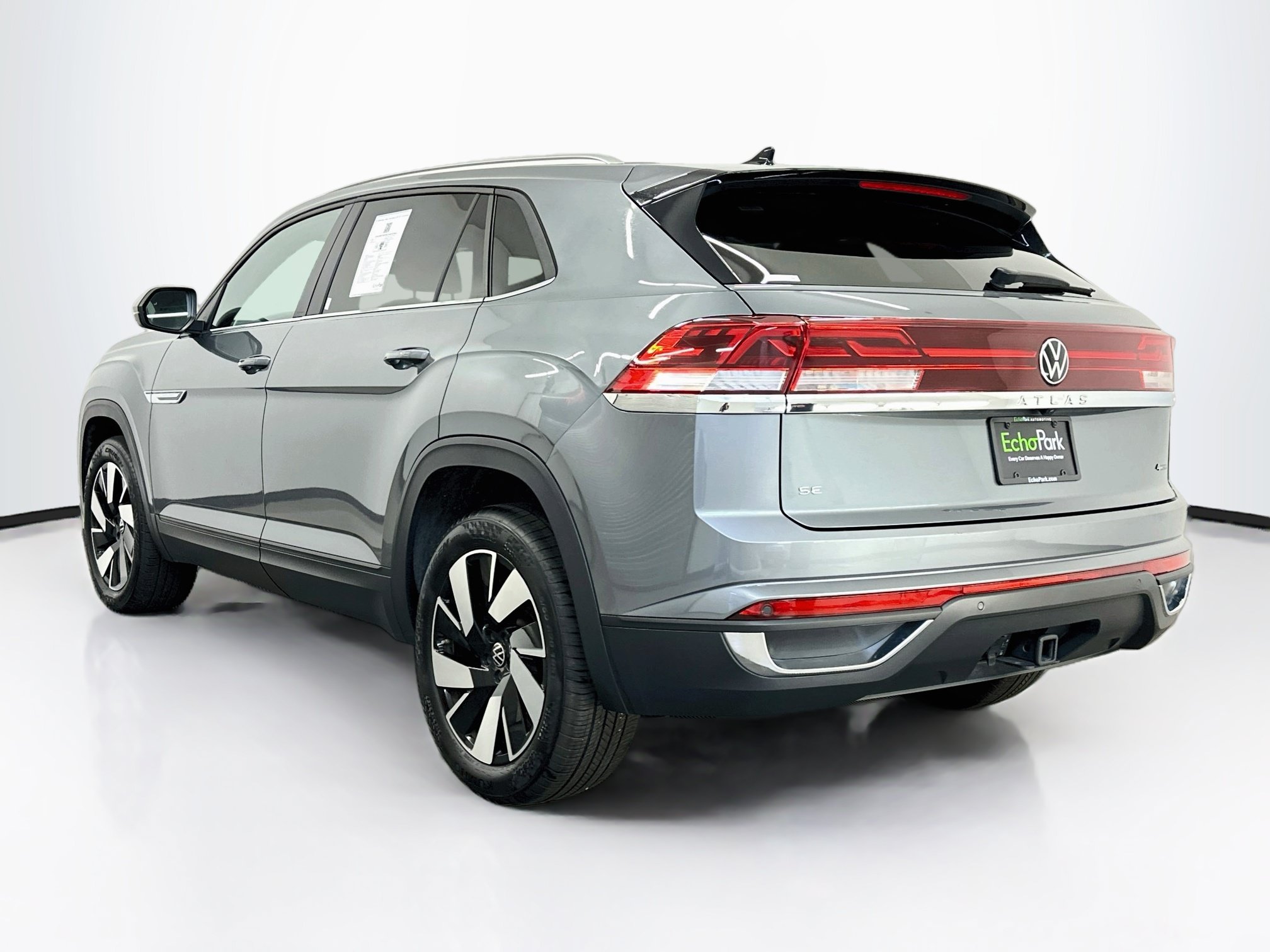 Used 2025 Volkswagen Atlas Cross Sport SE AWD/4WD image 5