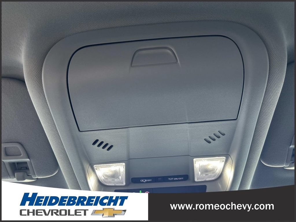 Used 2023 Chevrolet Equinox LT FWD image 25