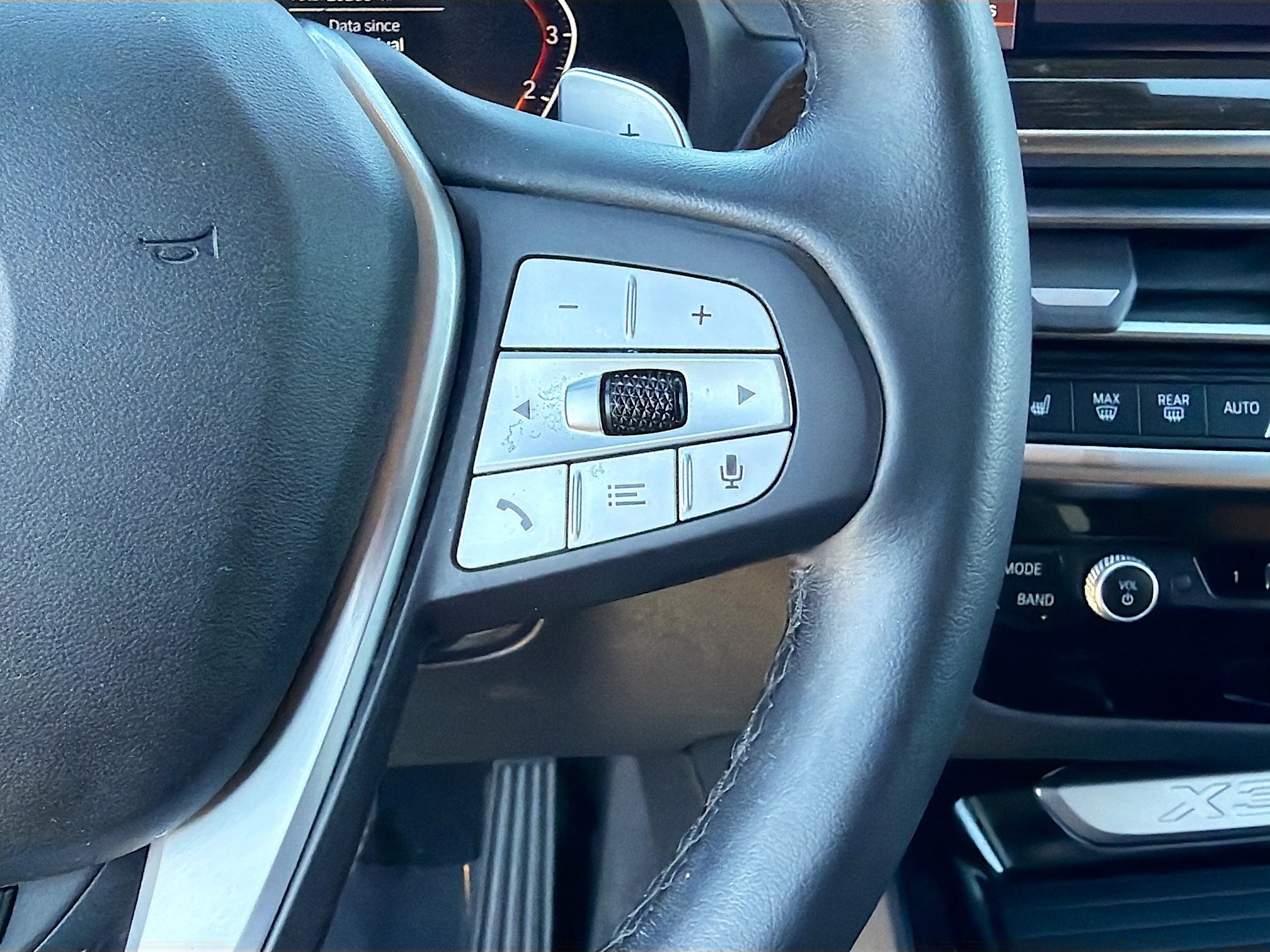 Used 2023 BMW X3 sDrive30i w/ Premium Package w/ZPA image 37