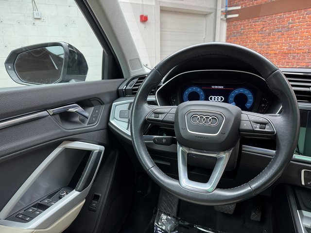 Used 2020 Audi Q3 2.0T Premium Plus w/ Premium Plus Package image 13