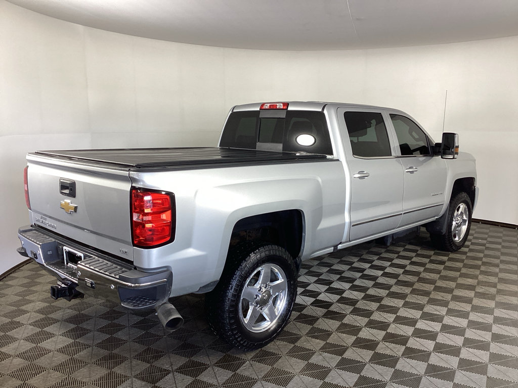 Used 2015 Chevrolet Silverado 2500 LTZ w/ Duramax Plus Package AWD/4WD image 2