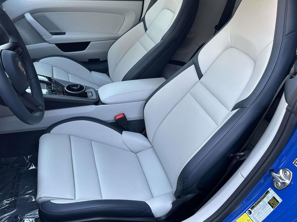 Used 2026 Porsche 911 Carrera image 12